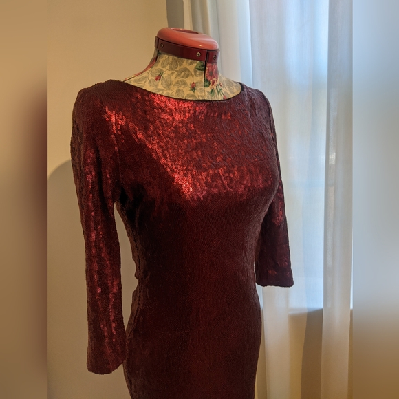 Burgundy sequin dress size XS - Picture 2 of 10